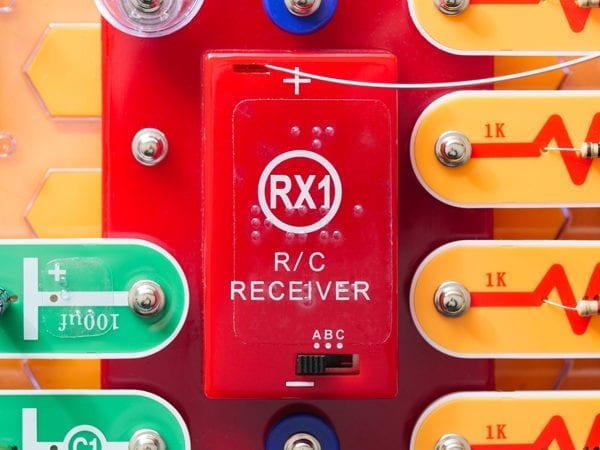 close up of RX1 R/C receiver for RC Snap Rover